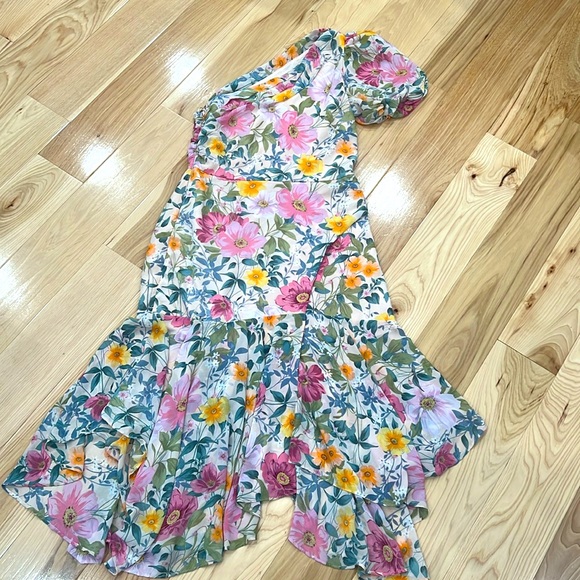 ASTR the Label floral one shouldered puff sleeve dress - like new! - Picture 1 of 3